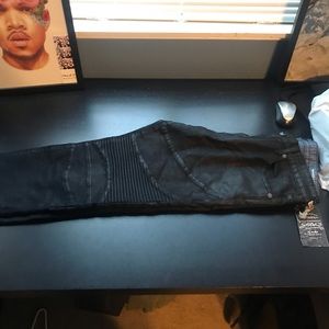 Black Stitch’s Jeans